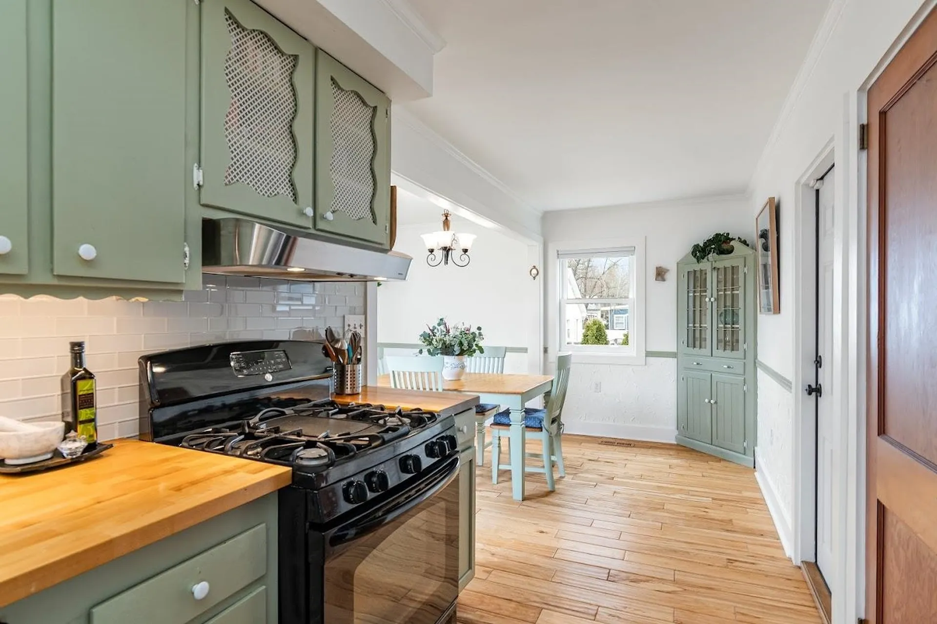 10 Seneca Avenue Essex Junction VT 05452