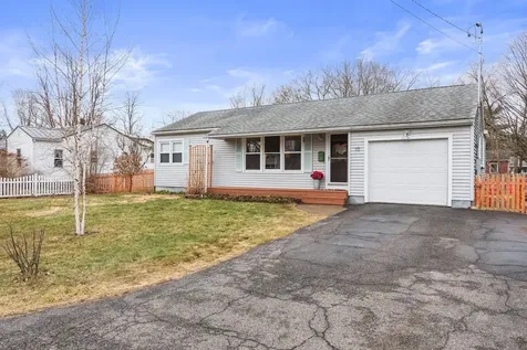 10 Seneca Avenue Essex Junction VT 05452