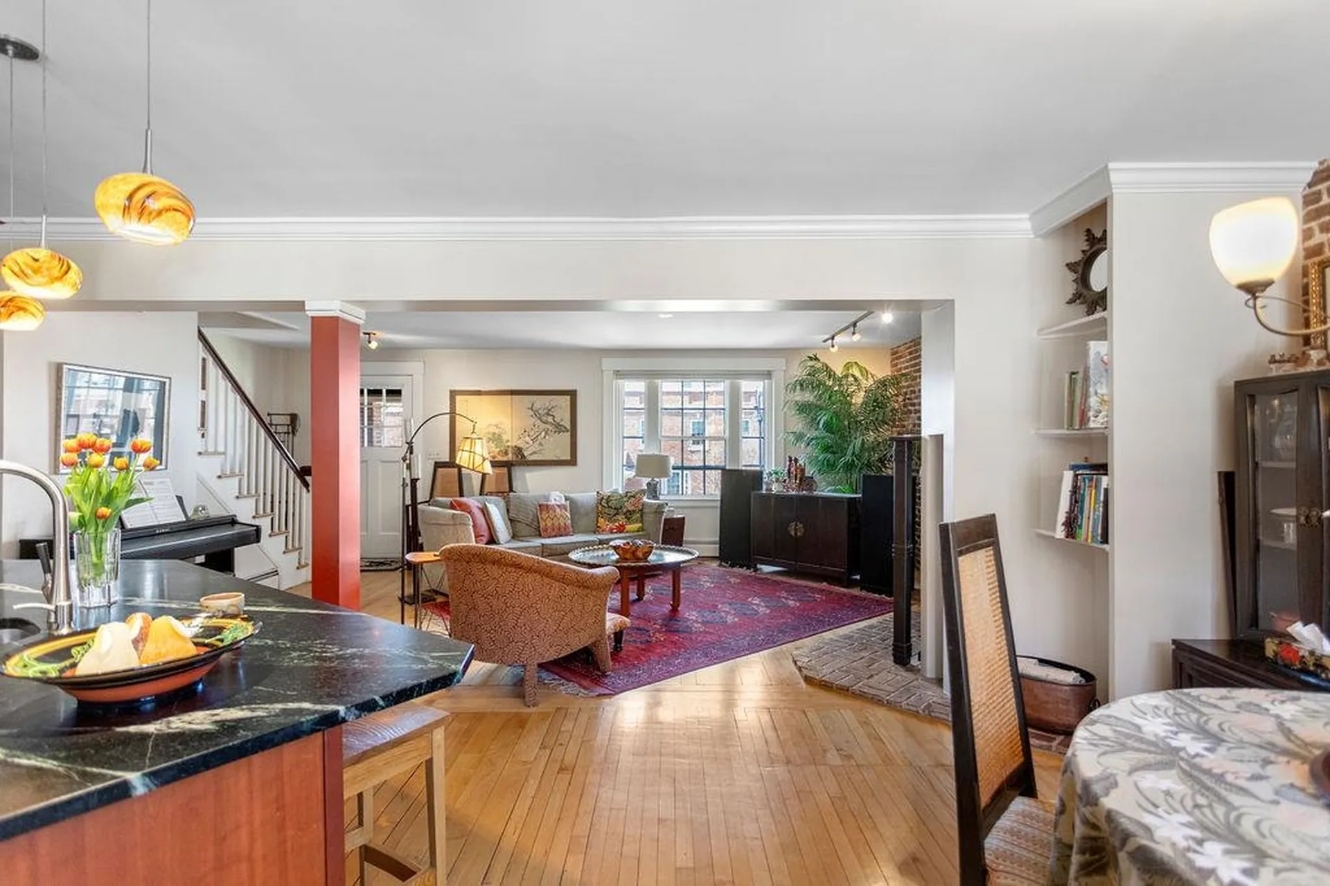 98 Hollis Street Manchester NH 03101