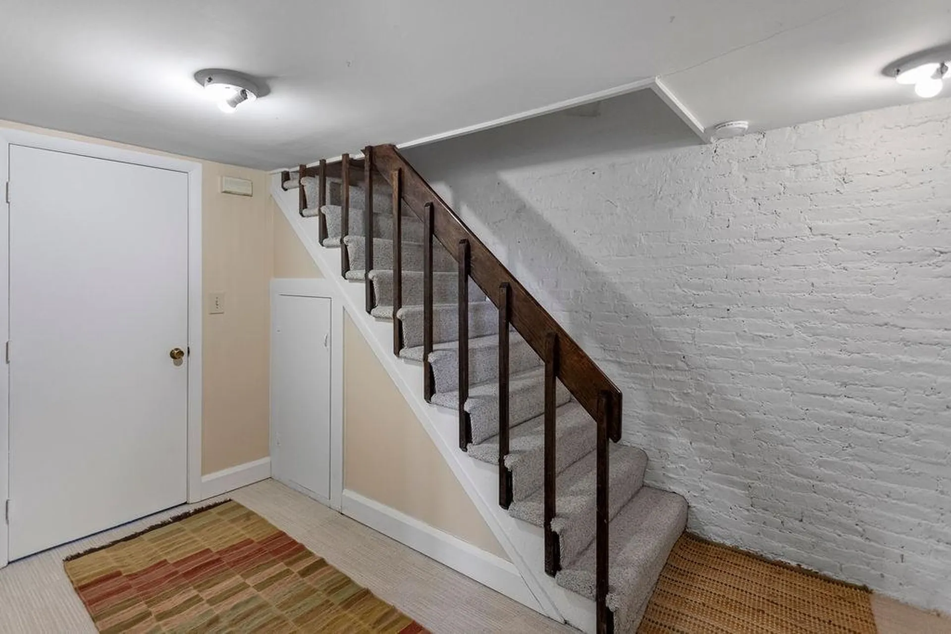 98 Hollis Street Manchester NH 03101