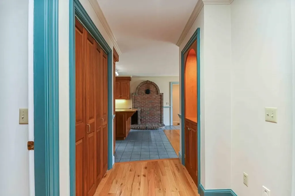 4 Hemming Way York ME 03909