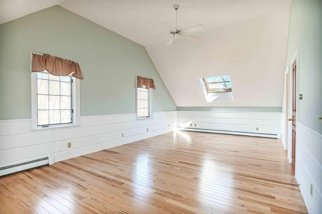 4 Hemming Way York ME 03909