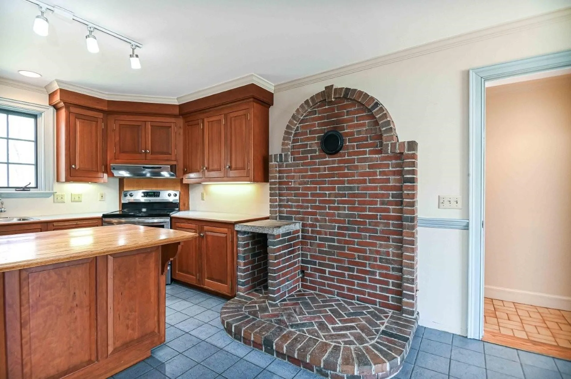 4 Hemming Way York ME 03909