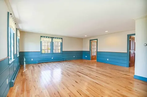 4 Hemming Way York ME 03909