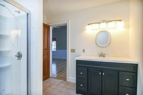 4 Hemming Way York ME 03909