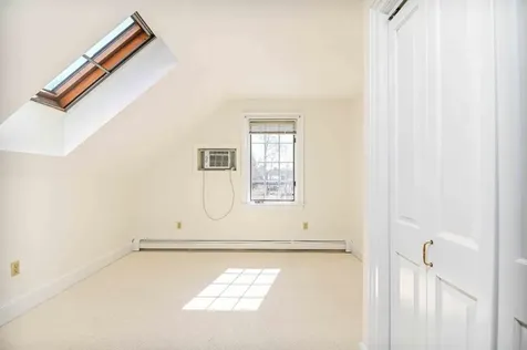 4 Hemming Way York ME 03909