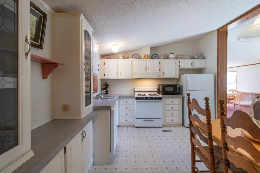 317 Stone Shore Road Glover VT 05839