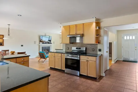 73 Rivermount Terrace Burlington VT 05408