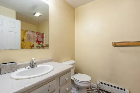 15 Bridle Lane Epping NH 03042