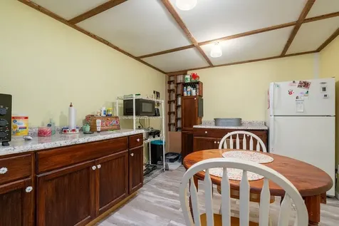 15 Bridle Lane Epping NH 03042