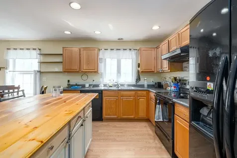 15 Bridle Lane Epping NH 03042