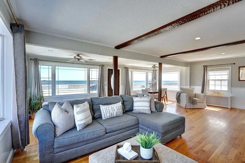 799 Ocean Boulevard Hampton NH 03842