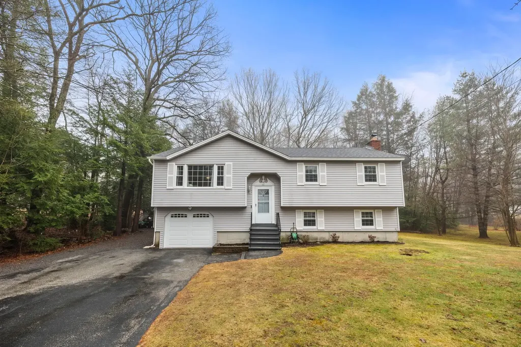 41 Walnut Hill Road Derry NH 03038