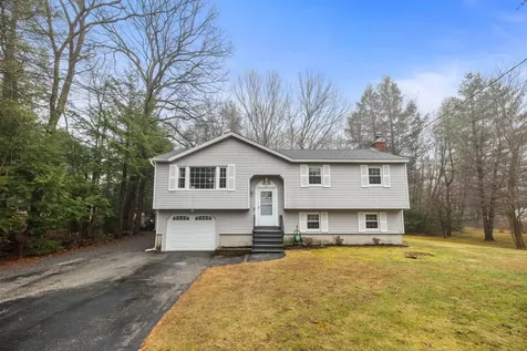 41 Walnut Hill Road Derry NH 03038