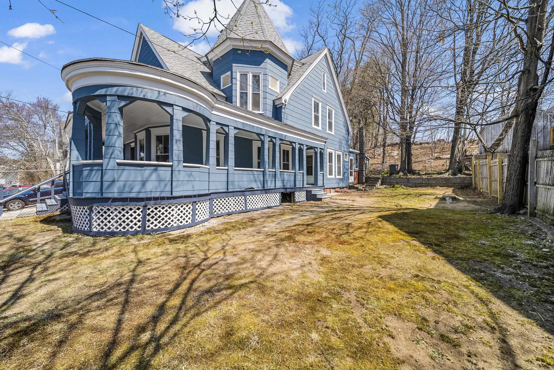 11 Broadway Pembroke NH 03275