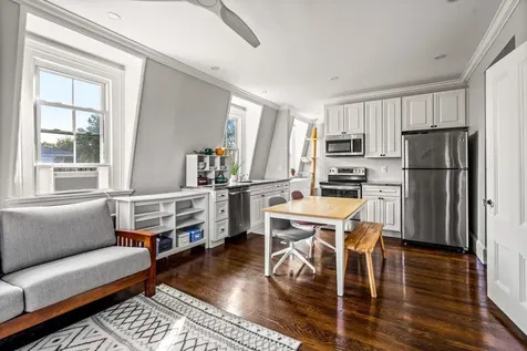 234 Rockland Street Portsmouth NH 03801