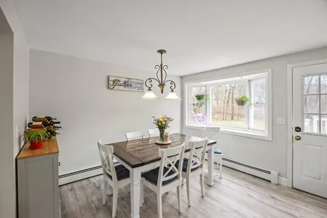 47 Wiley Hill Road Londonderry NH 03053