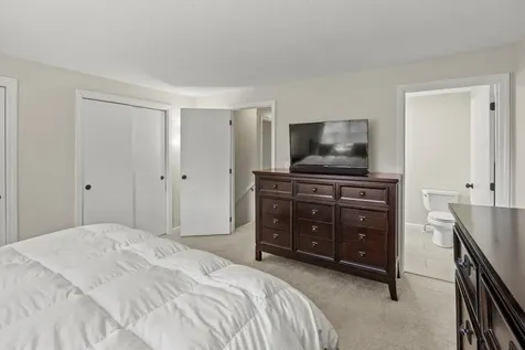 47 Wiley Hill Road Londonderry NH 03053