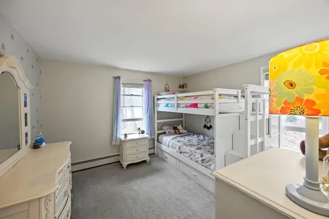 47 Wiley Hill Road Londonderry NH 03053