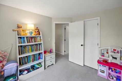 47 Wiley Hill Road Londonderry NH 03053