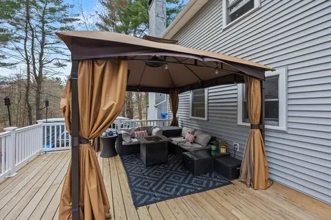 47 Wiley Hill Road Londonderry NH 03053