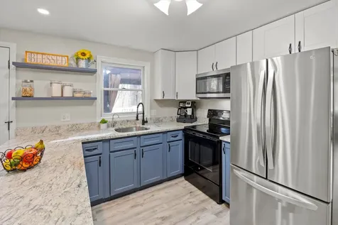 47 Wiley Hill Road Londonderry NH 03053