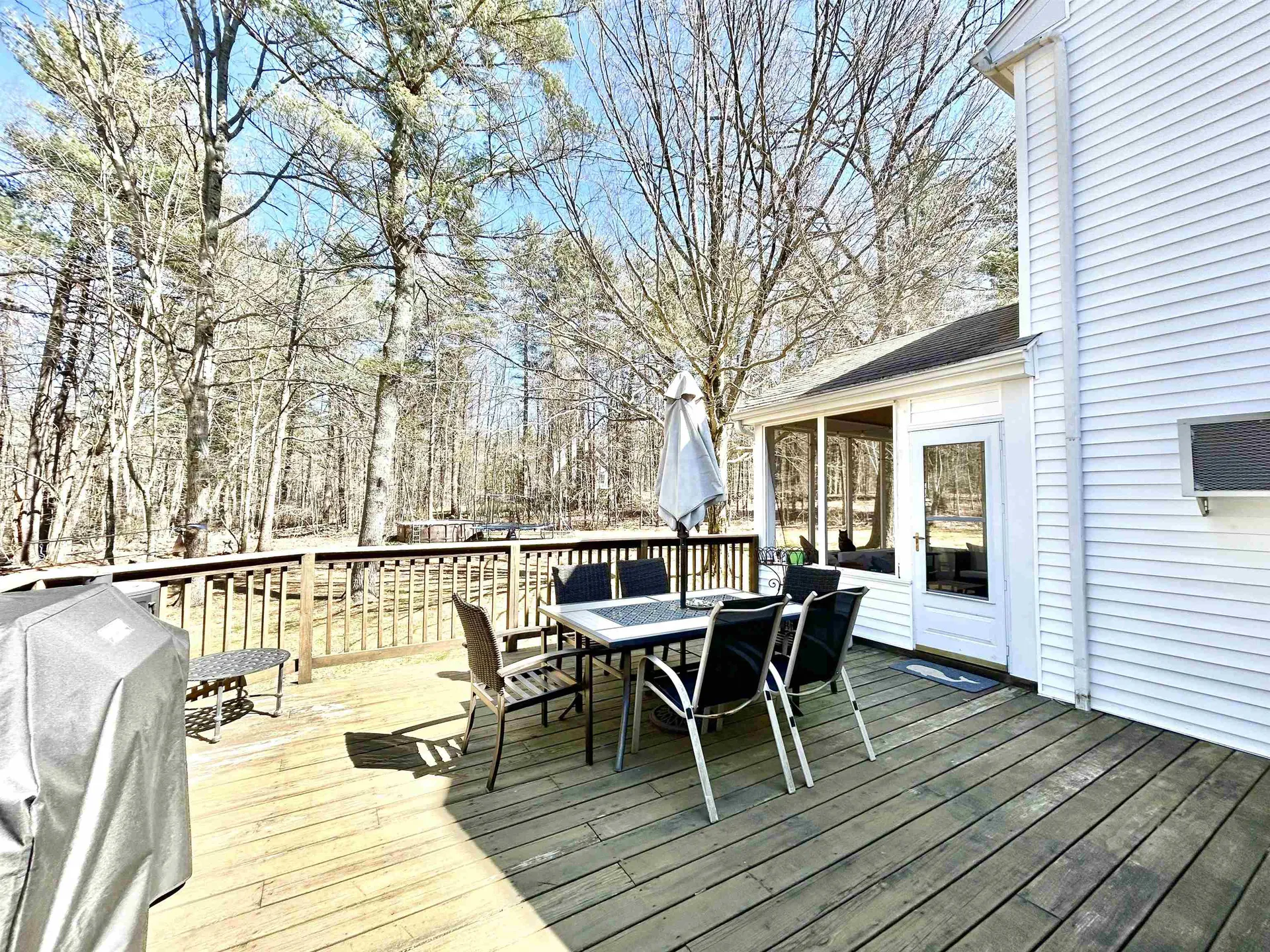 16 Pinewood Drive Stratham NH 03885