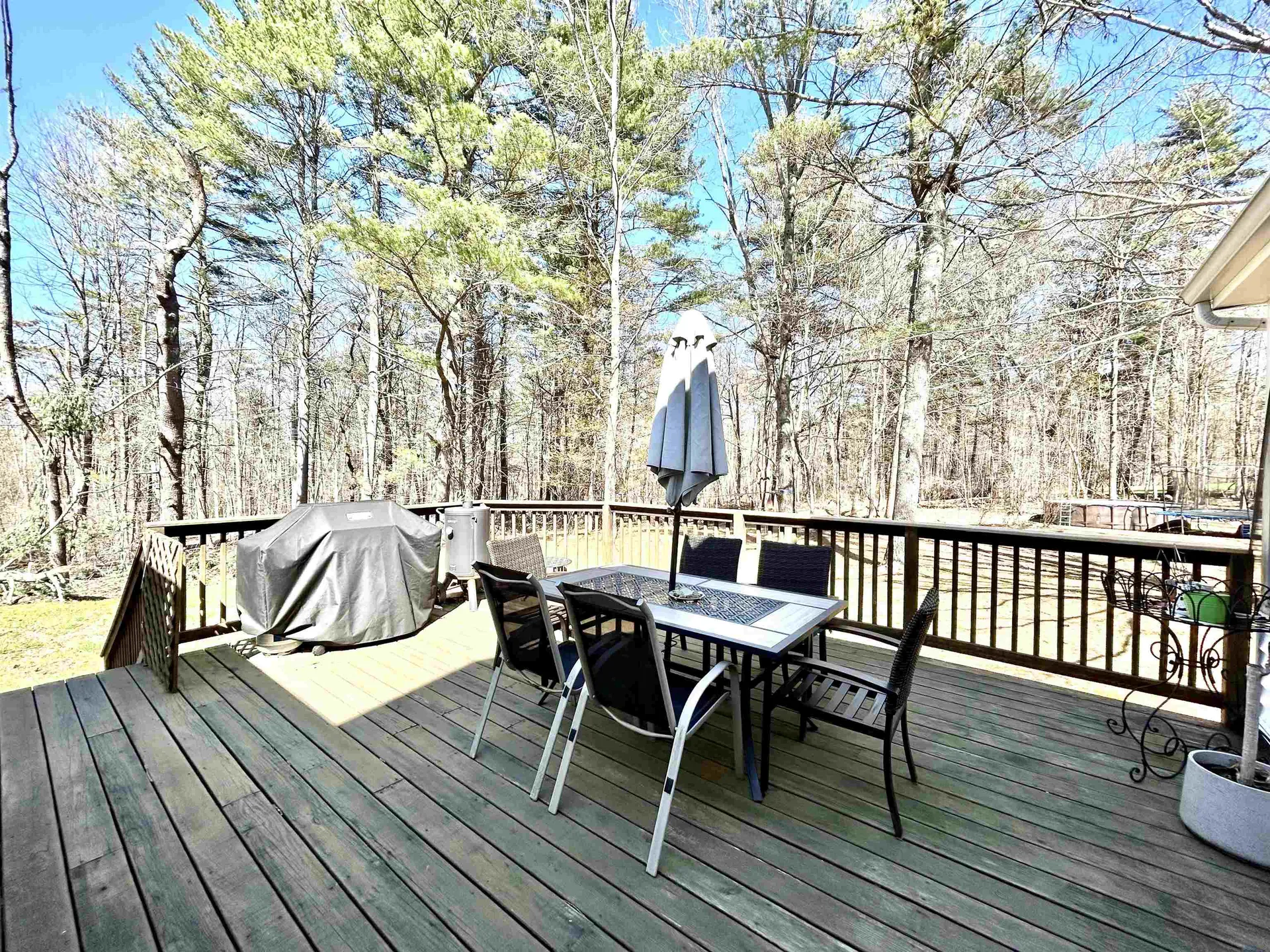 16 Pinewood Drive Stratham NH 03885