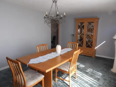 87 N Lowell Road Windham NH 03087