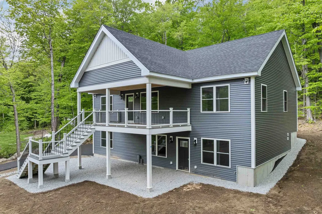 41 Valley Road Tuftonboro NH 03816