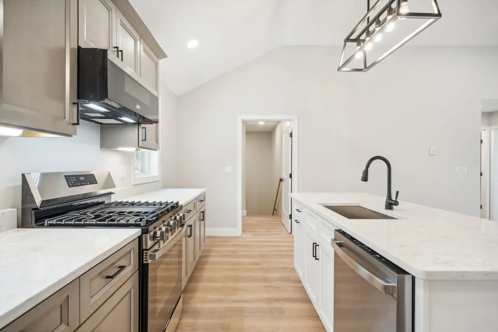 41 Valley Road Tuftonboro NH 03816
