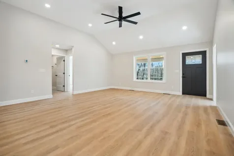 41 Valley Road Tuftonboro NH 03816