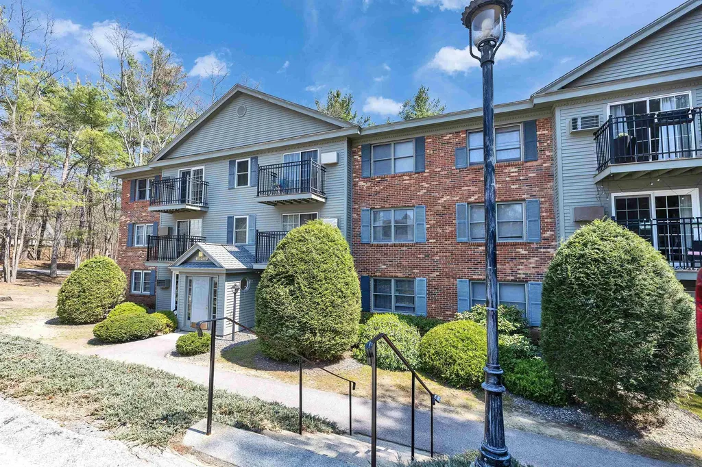 11 St. James Place Nashua NH 03062