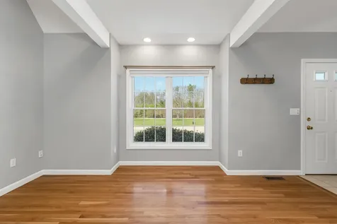 30 Duff Thompson Lane Lee NH 03861