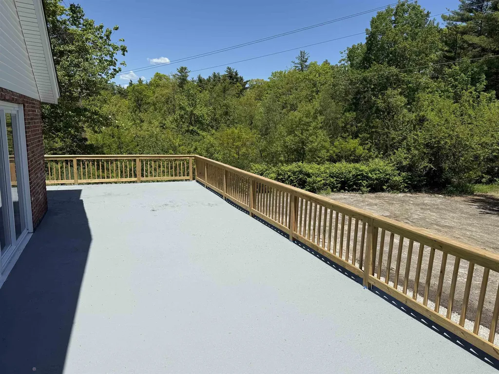 1206 Smyth Road Hooksett NH 03106