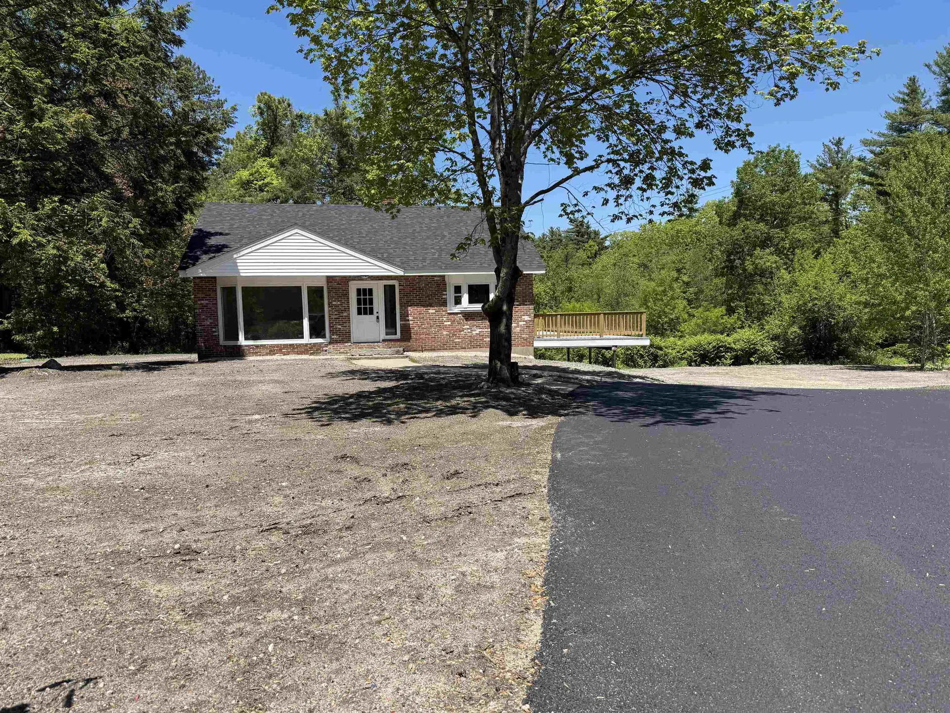 1206 Smyth Road Hooksett NH 03106