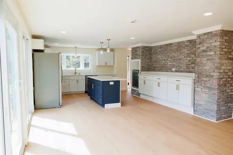 1206 Smyth Road Hooksett NH 03106