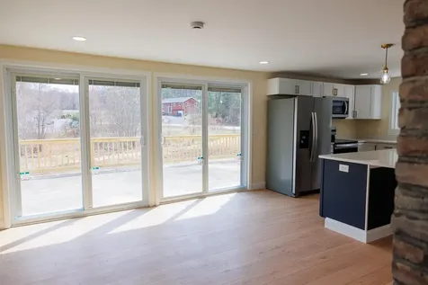 1206 Smyth Road Hooksett NH 03106