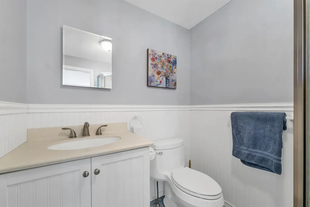 8 Port Wedeln Road Wolfeboro NH 03894