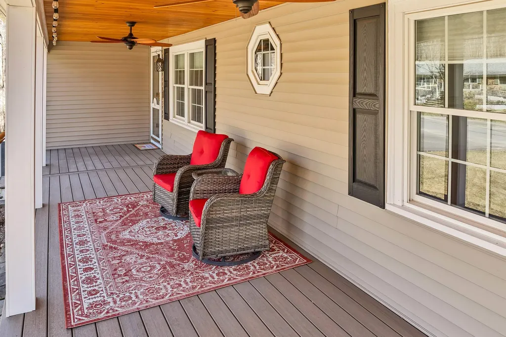 8 Port Wedeln Road Wolfeboro NH 03894