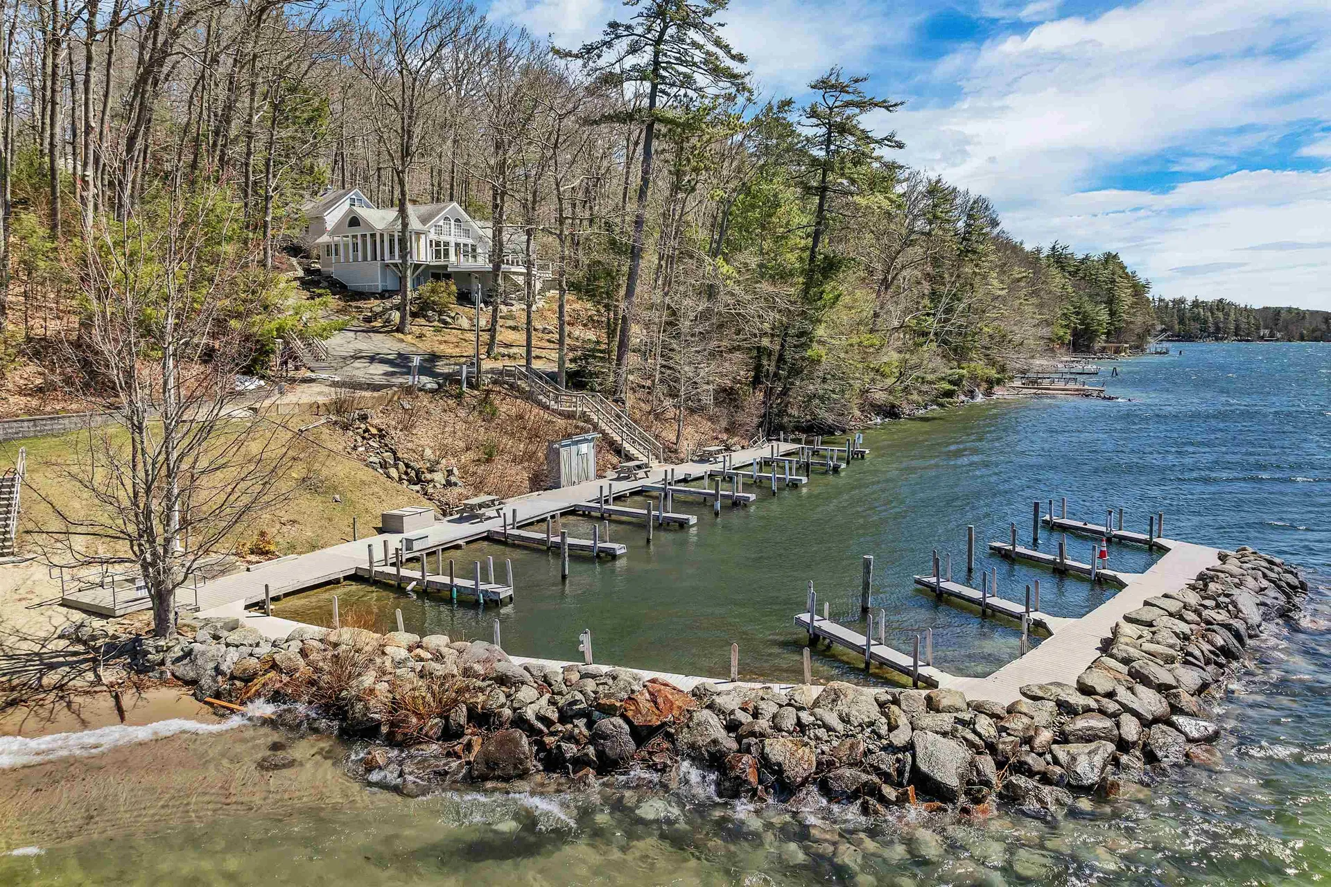 8 Port Wedeln Road Wolfeboro NH 03894