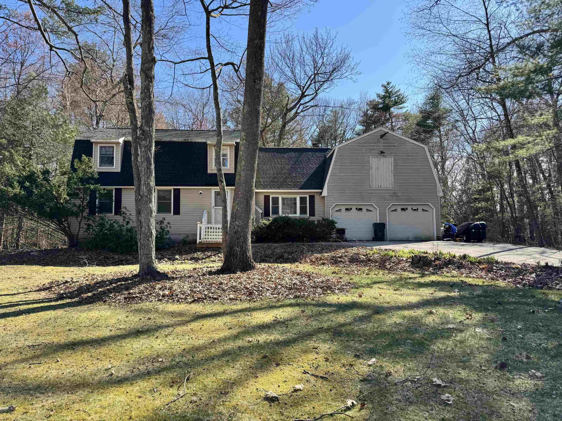 22 Gordon Drive Londonderry NH 03053