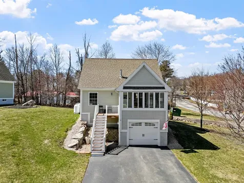 9 Memory Lane Laconia NH 03246