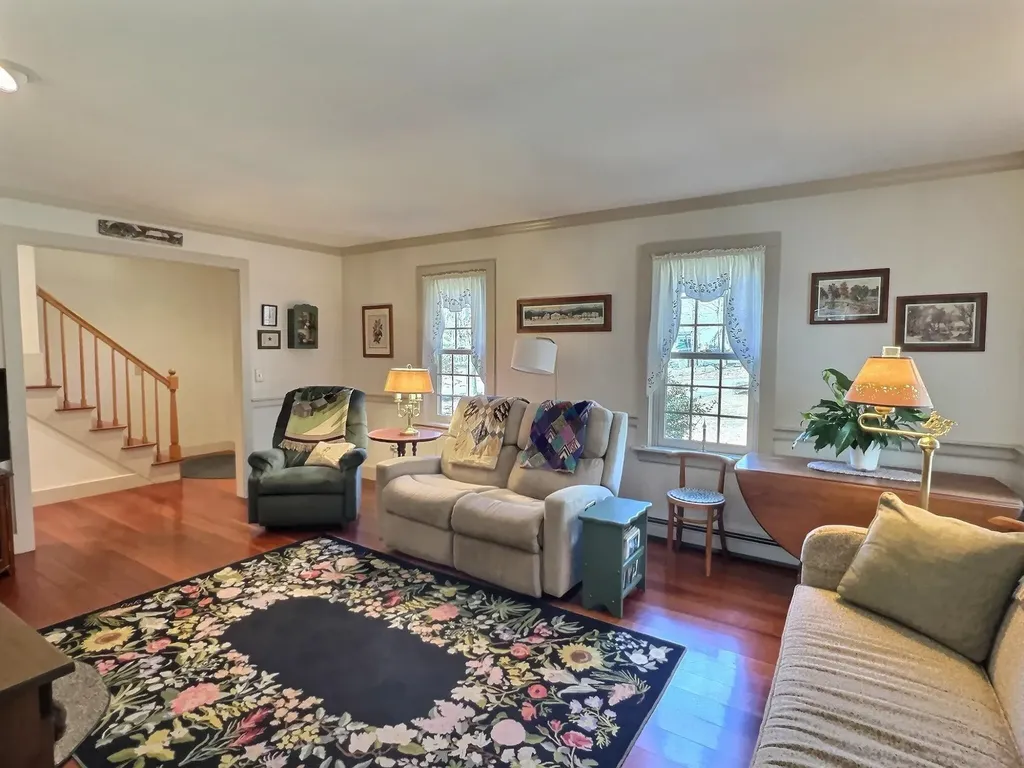 229 Page Road New London NH 03257