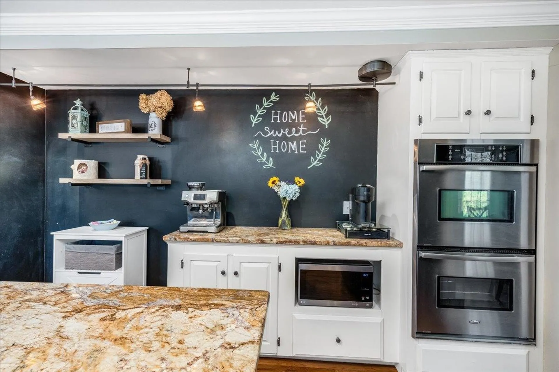 7 Jackson Square Bedford NH 03110