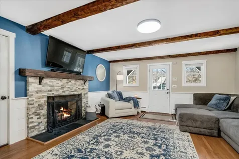 7 Jackson Square Bedford NH 03110