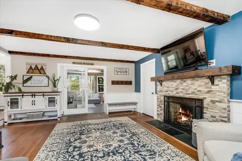 7 Jackson Square Bedford NH 03110