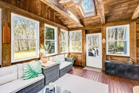 7 Jackson Square Bedford NH 03110