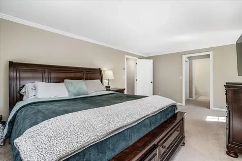 7 Jackson Square Bedford NH 03110