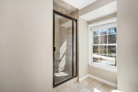 7 Jackson Square Bedford NH 03110